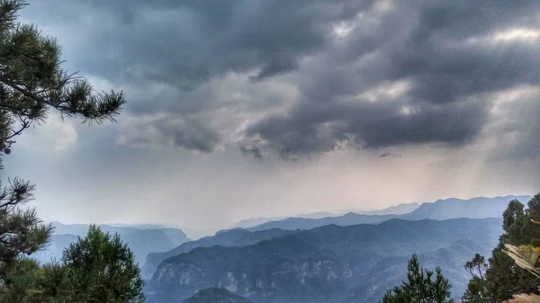 mountain view of the mountains and the clouds