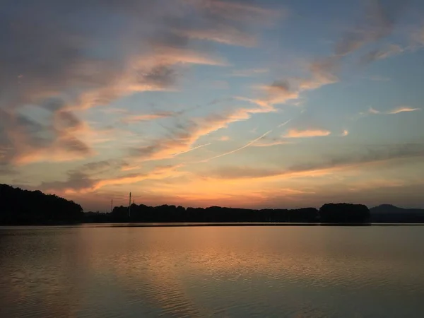Solnedgång Över Sjön Kvällen — Stockfoto