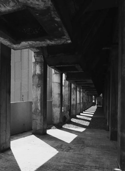 Antiguo Edificio Abandonado Una Habitación Oscura — Foto de Stock