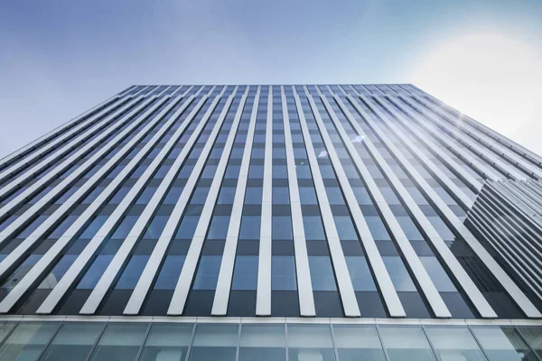 Edificio Moderno Con Reflejo Del Cielo — Foto de Stock