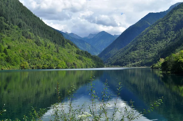 Vista Del Lago Las Montañas — Foto de Stock