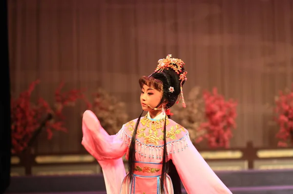 Hermosa Mujer China Traje Tradicional Japonés — Foto de Stock