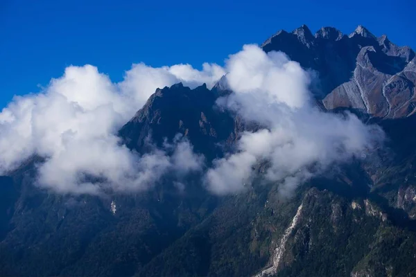 mountain and clouds in the mountains