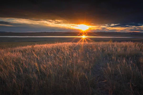 Puesta Sol Sobre Lago — Foto de Stock