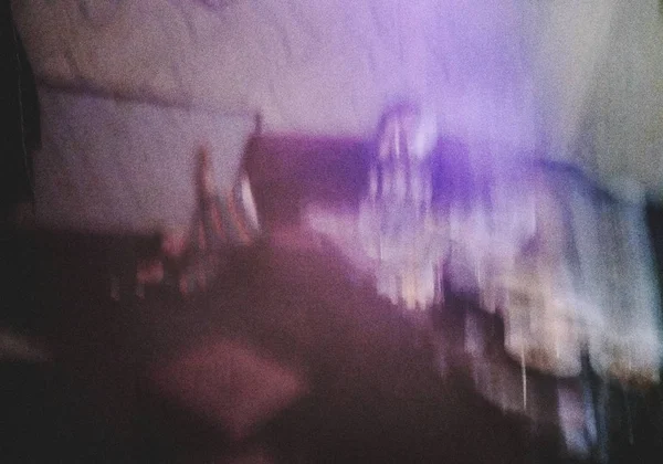 Abstrakter Hintergrund eines schönen und defokussierten Lichts — Stockbild Abstrakter Hintergrund Eines Schönen Und Defokussierten Lichts — Stockfoto