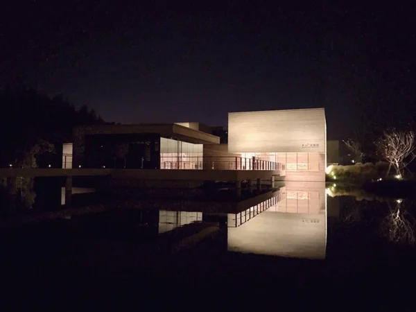 Casa Moderna Noche — Foto de Stock