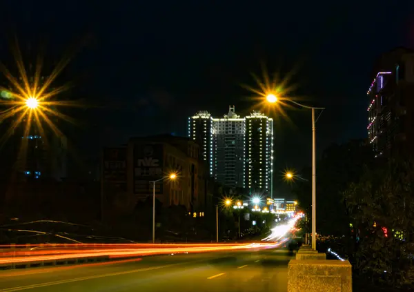 Tráfico Ciudad Por Noche — Foto de Stock