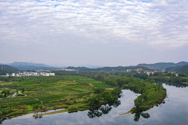 Hermoso Paisaje Con Montañas Cielo — Foto de Stock