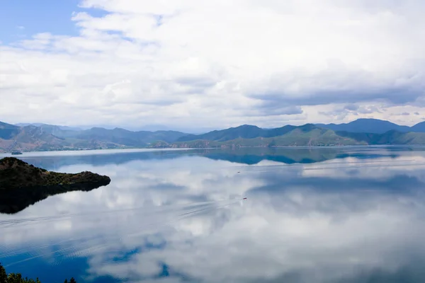 Вид Озеро Горах — стокове фото