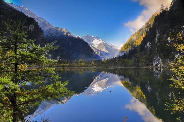 Vista Lago Nas Montanhas — Fotografia de Stock