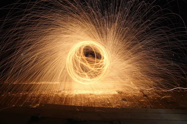 Fogo Durante Noite — Fotografia de Stock