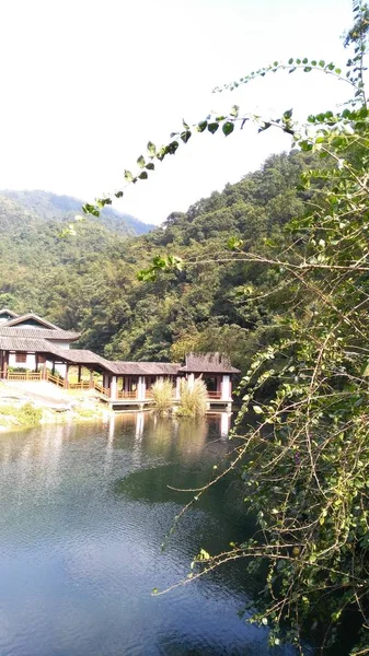 Hermoso Paisaje Del Lago Primavera — Foto de Stock