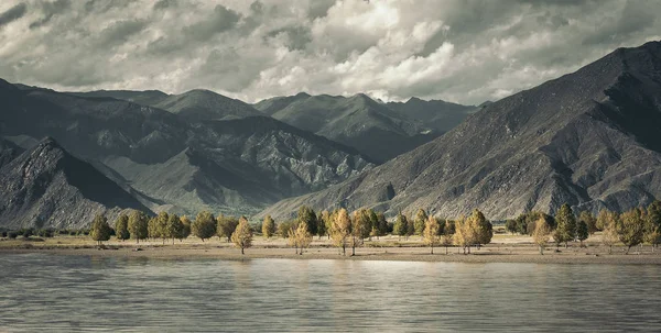 Blick Auf Den See Den Bergen — Stockfoto