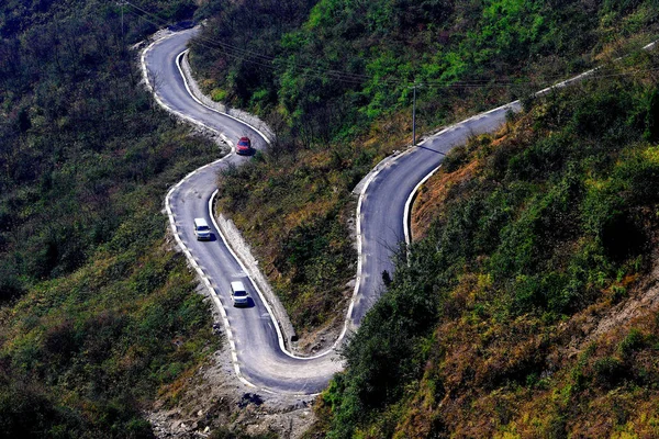 Vista Aérea Estrada Nas Montanhas — Fotografia de Stock