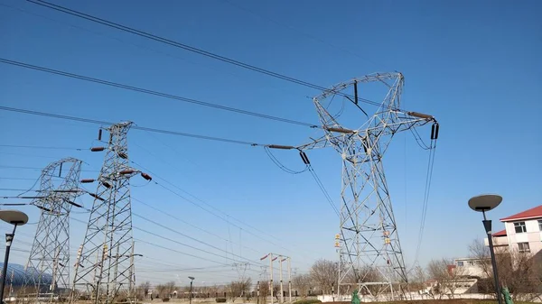 Céu Linhas Energia Elétrica — Fotografia de Stock
