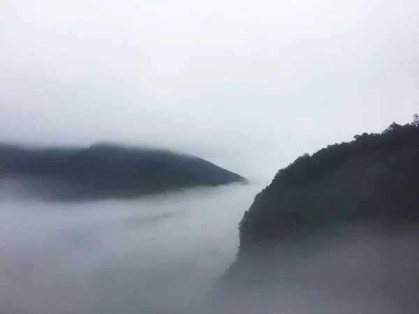 Niebla Las Montañas — Foto de Stock