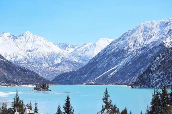 Vista Del Hermoso Paisaje Montaña — Foto de Stock