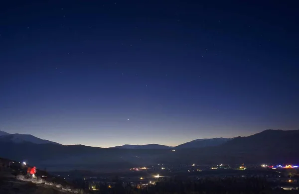 Vista Panorámica Del Hermoso Paisaje Montañoso — Foto de Stock