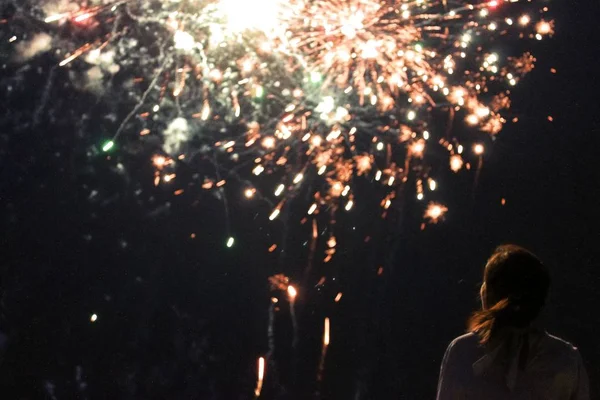 Hermosos Fuegos Artificiales Festivos Cielo — Foto de Stock