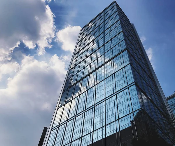 Moderno Edificio Oficinas Ciudad — Foto de Stock