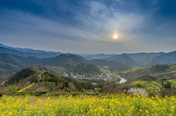 Hermoso Paisaje Montaña Las Montañas — Foto de Stock