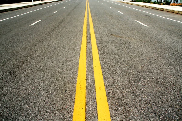 Camino Asfalto Amarillo Ciudad — Foto de Stock