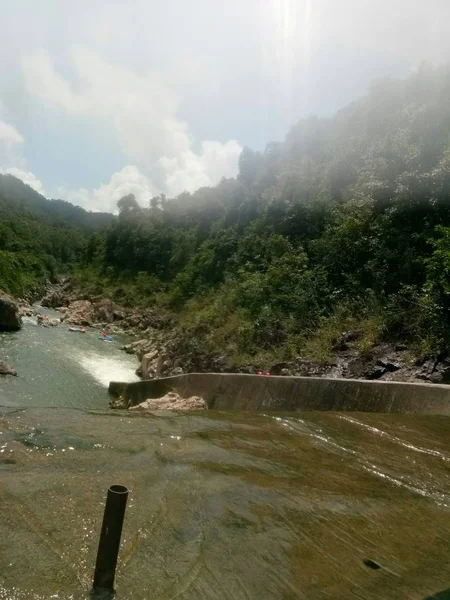 Bellas Montañas Escénicas Paisaje Con Agua Río — Foto de Stock