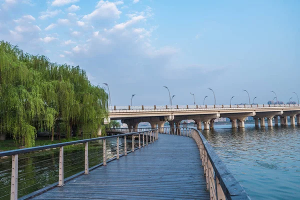 Puente Sobre Río Verano — Foto de Stock