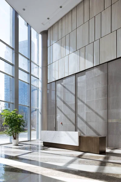 Moderne Büroeinrichtung Mit Glasfenster — Stockfoto