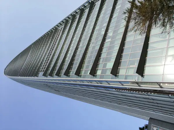 Edificio Moderno Con Cielo Azul — Foto de Stock