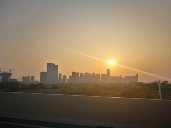 Horizonte Ciudad Atardecer — Foto de Stock