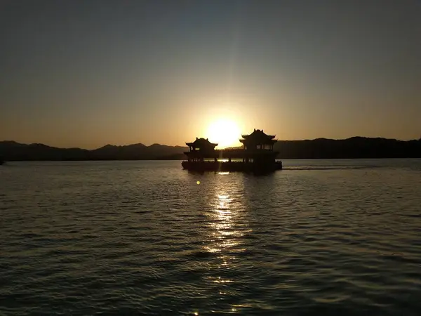 Hermoso Atardecer Lago — Foto de Stock