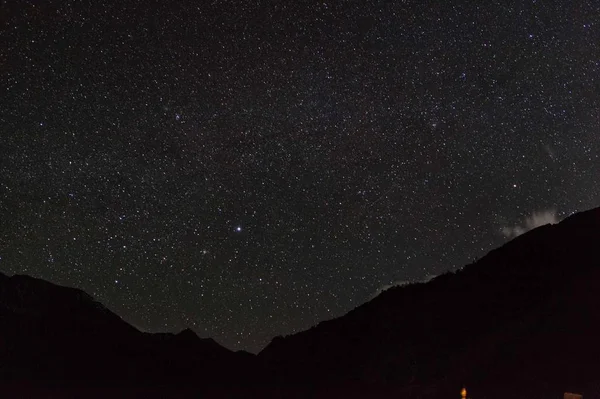 Vía Láctea Sobre Montaña — Foto de Stock