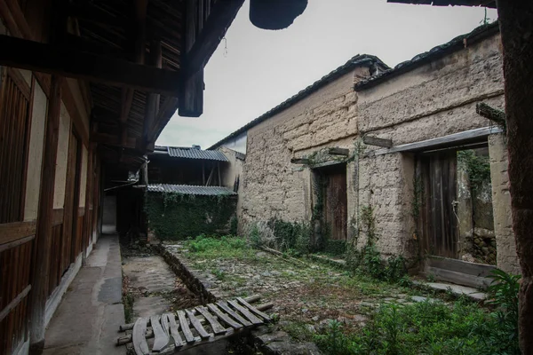 Antigua Casa Abandonada Ciudad — Foto de Stock