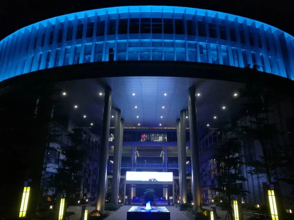 Edificio Moderno Noche — Foto de Stock