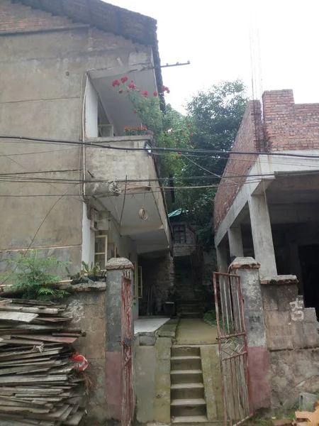 Antigua Casa Abandonada Ciudad — Foto de Stock