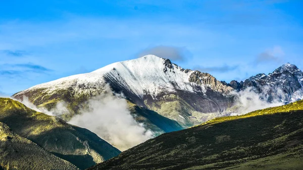 Vista Los Picos Las Montañas Los Alpes — Foto de Stock