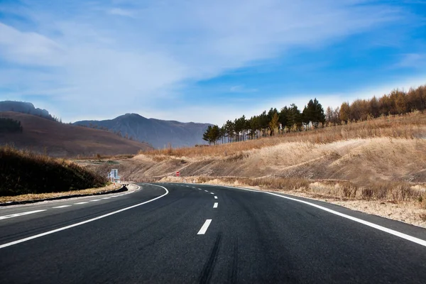 Strada Asfaltata Vuota Montagna — Foto Stock