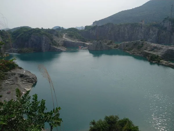 Hermosa Vista Del Lago Las Montañas — Foto de Stock