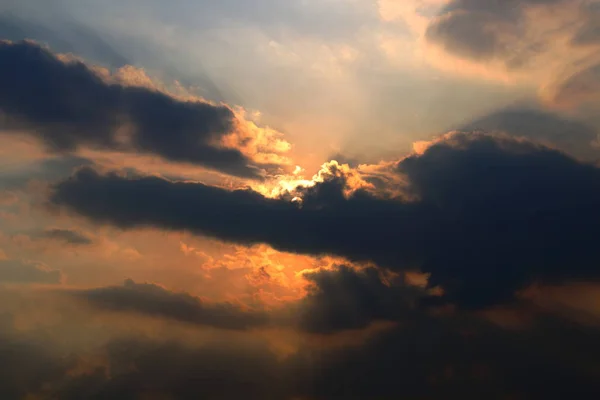 Cielo Hermoso Atardecer Con Nubes — Foto de Stock