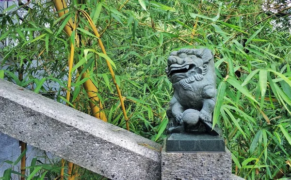 Una Estatua León Parque — Foto de Stock
