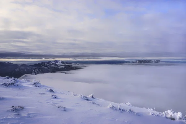 Paisaje Invernal Con Nieve Nubes — Foto de Stock
