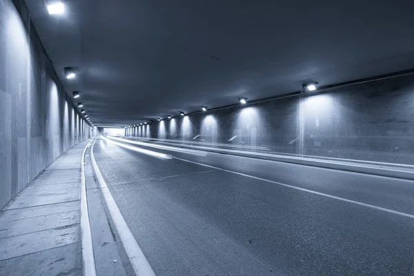 Tom Underjordisk Tunnel Med Lätta Spår — Stockfoto
