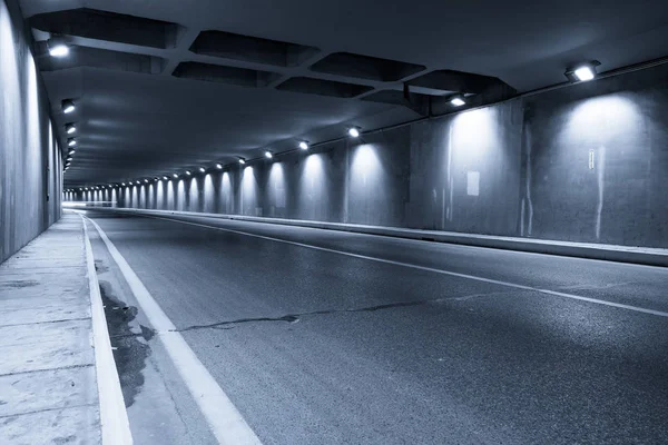 Tom Tunnel Jord Med Ljus Och Skuggor — Stockfoto