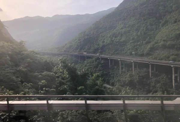 Hermosa Vista Del Río Las Montañas — Foto de Stock