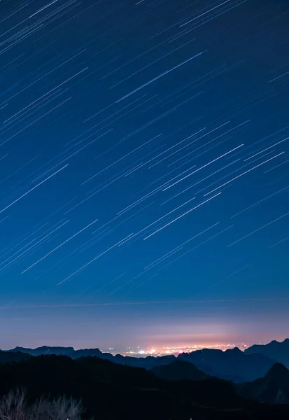 Paisaje Montaña Con Una Hermosa Puesta Sol — Foto de Stock