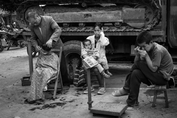 Hombre Hijo Jugando Garaje — Foto de Stock