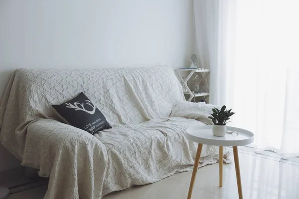 Cómoda Cama Con Almohadas Manta — Foto de Stock