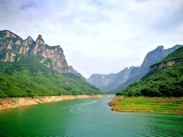 Hermoso Paisaje Con Montañas Naturaleza Viajes — Foto de Stock