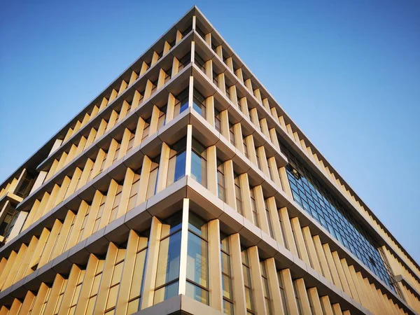 Edificio Moderno Con Cielo Azul — Foto de Stock